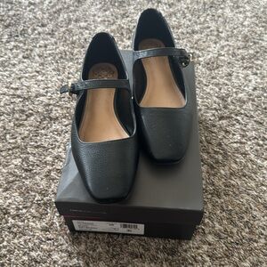 📸Blogger favorite 📸 Vince Camuto Black Perrie flats